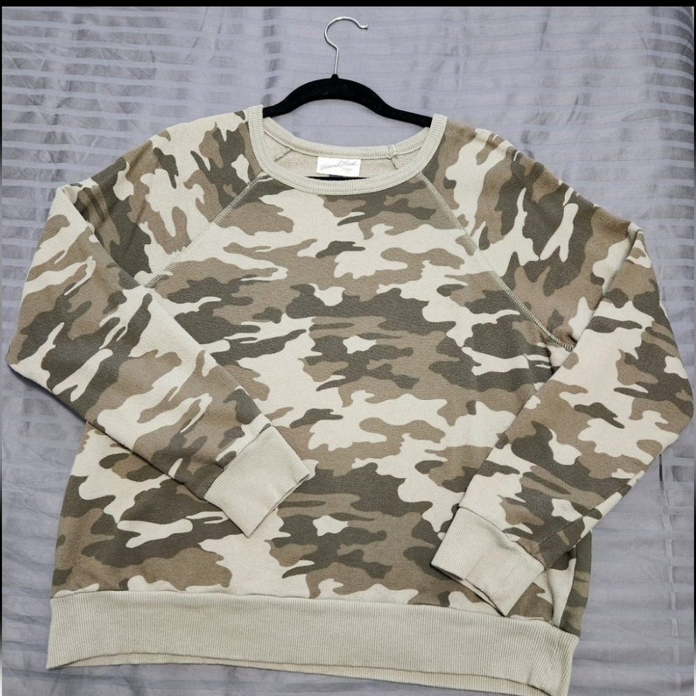 Camouflage Sweatershirt